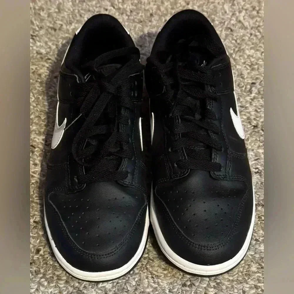 Nike Dunk Low Black Panda Retro Shoes - Picture 2 of 5